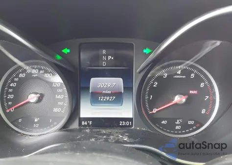 2017 Mercedes-Benz C 300 Luxury/Sport из США, поврежденный, VIN 55SWF4JB3HU205145